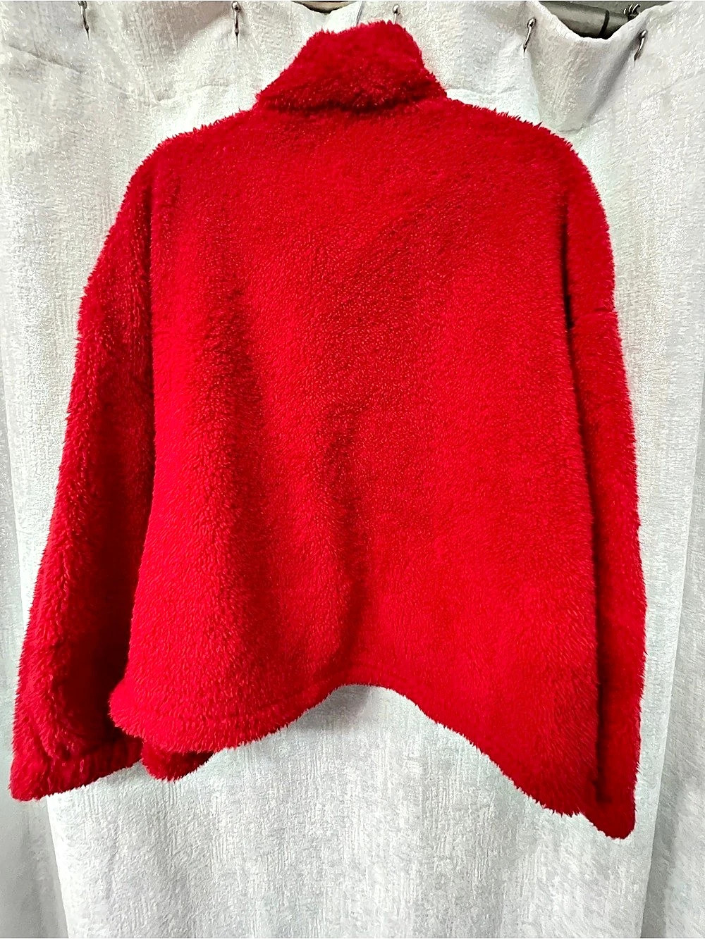 No Boundaries Red Fleece Pullover Women’s  XL (16-18) Like New - Picture 3 of 5
